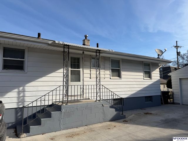 4319 S 26th Street, Omaha, NE 68107