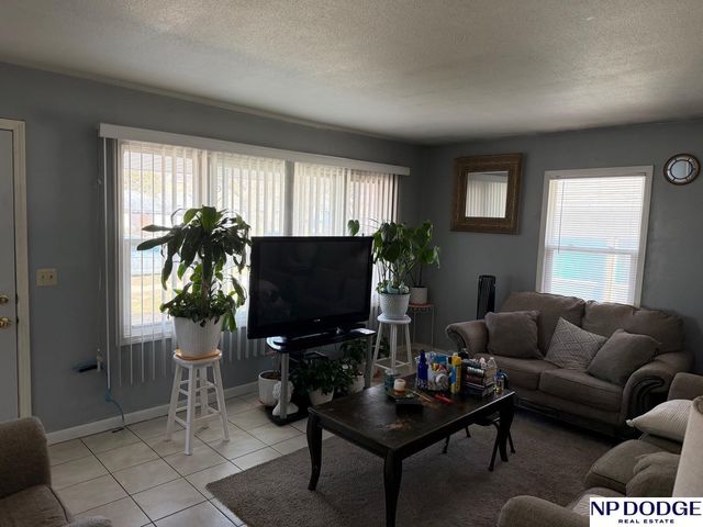 4319 S 26th Street, Omaha, NE 68107