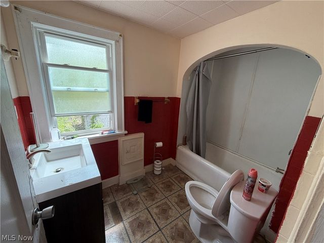 1187 Mercer Avenue, Akron, OH 44307