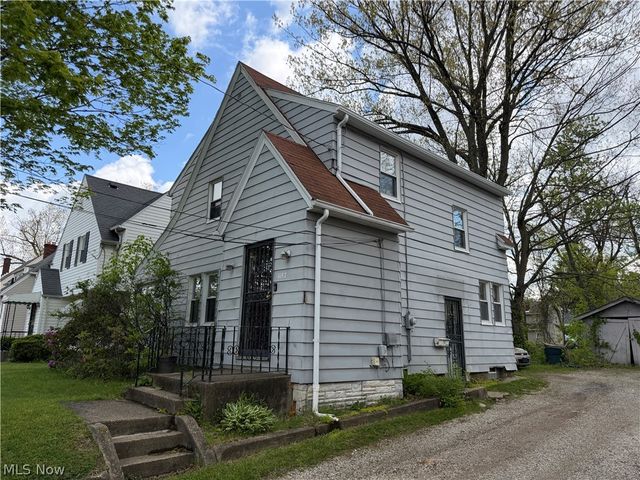 1187 Mercer Avenue, Akron, OH 44307