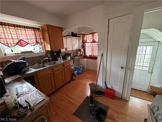 1187 Mercer Avenue, Akron, OH 44307
