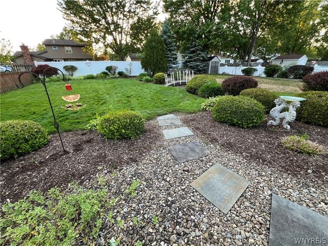 39 Briarwood Drive, Lockport City, NY 14094