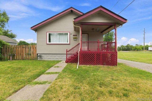 1350 Spencer Street, Ferndale, MI 48220