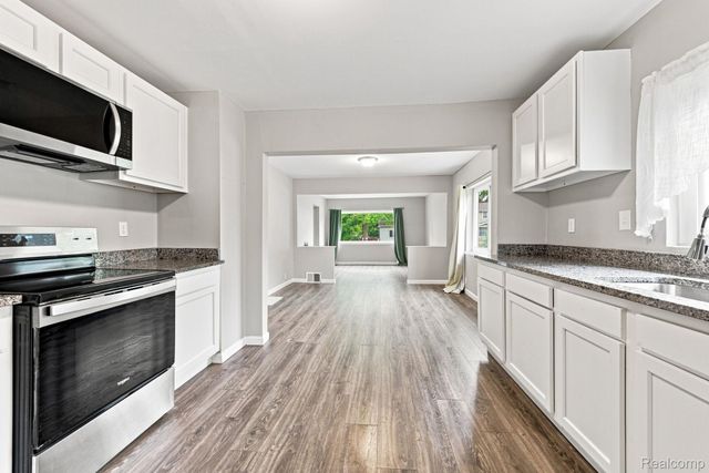 1350 Spencer Street, Ferndale, MI 48220