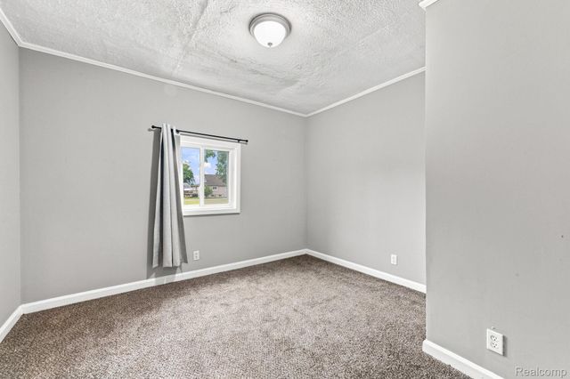 1350 Spencer Street, Ferndale, MI 48220