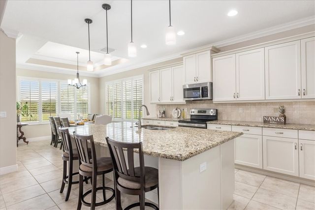 434 11th Square SW, Vero Beach, FL 32962
