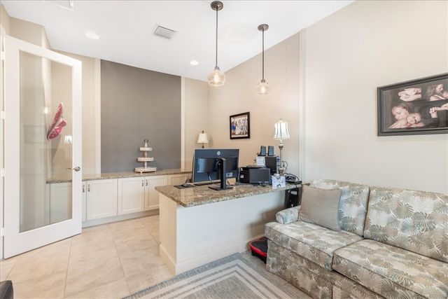 434 11th Square SW, Vero Beach, FL 32962
