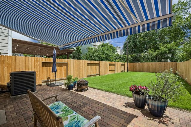 832B W 26th Street, Houston, TX 77008