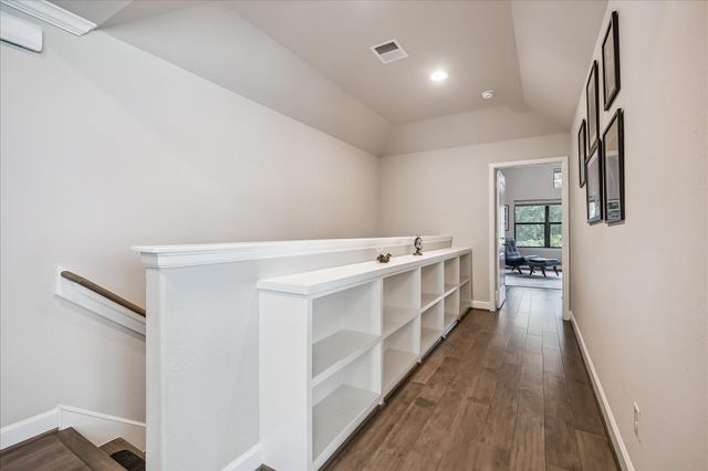 832B W 26th Street, Houston, TX 77008