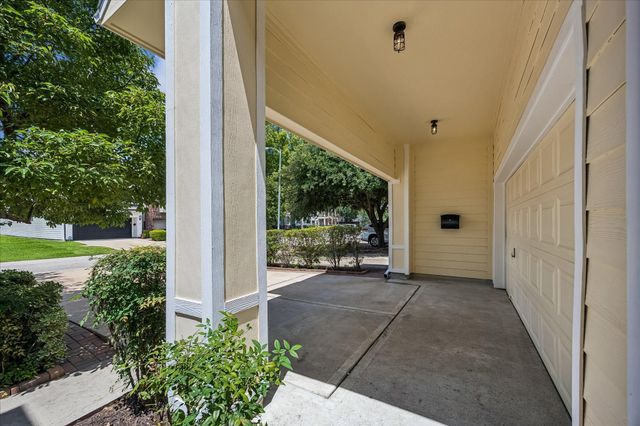 832B W 26th Street, Houston, TX 77008