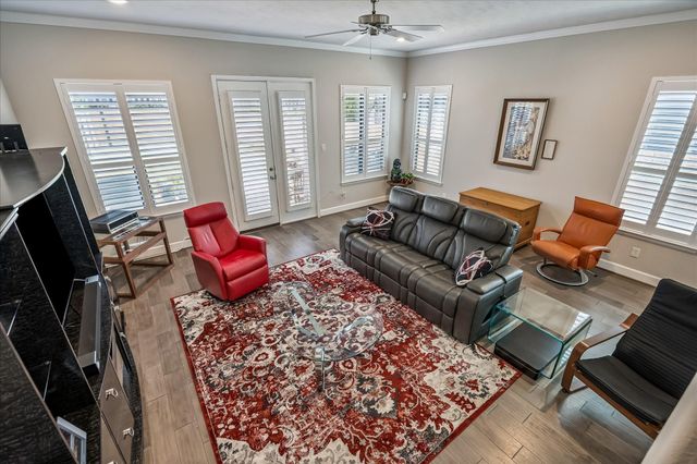 832B W 26th Street, Houston, TX 77008