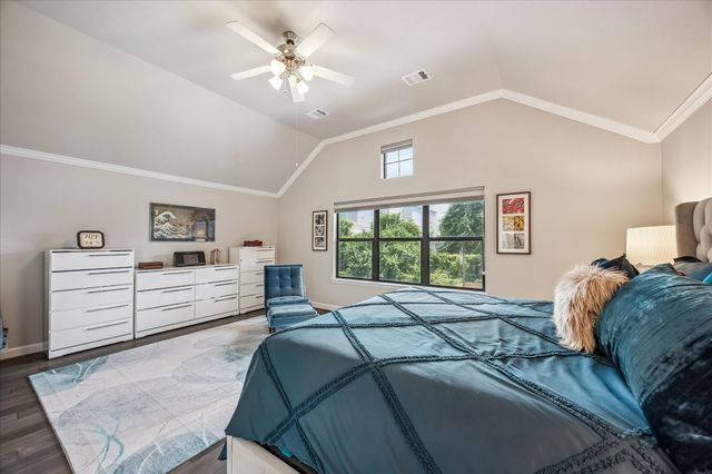 832B W 26th Street, Houston, TX 77008
