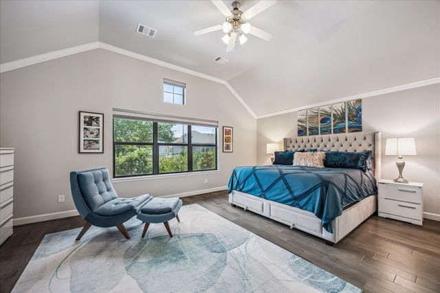 832B W 26th Street, Houston, TX 77008