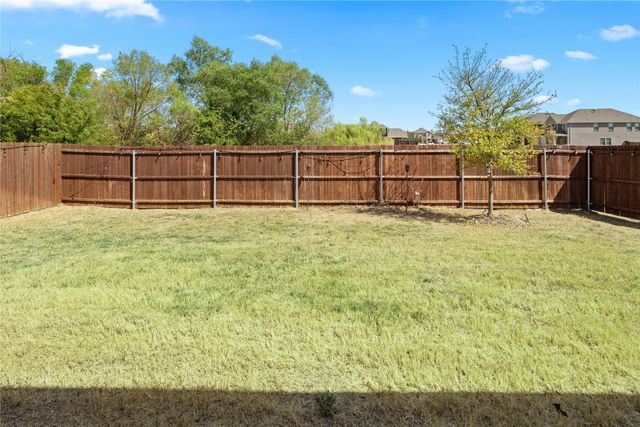 830 Creekview Lane, Lavon, TX 75166