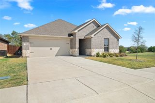 830 Creekview Lane, Lavon, TX 75166