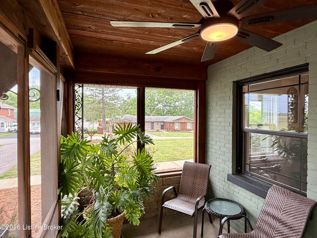 108 Goodloe Ave, Bloomfield, KY 40008