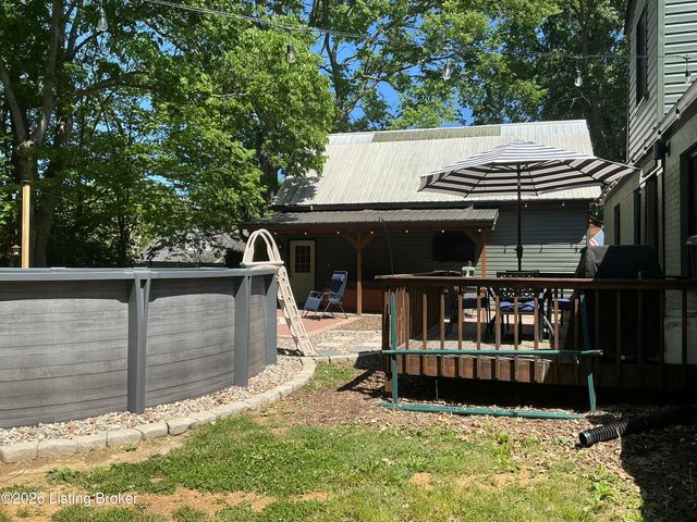 108 Goodloe Ave, Bloomfield, KY 40008