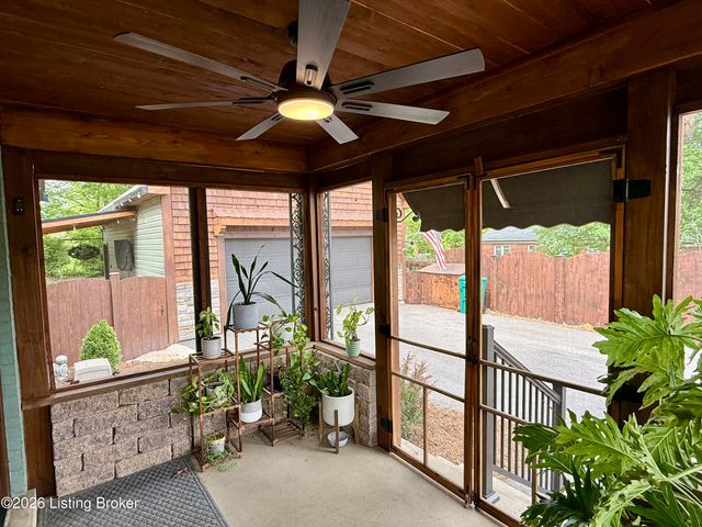 108 Goodloe Ave, Bloomfield, KY 40008