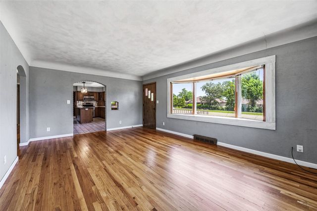 2750 10th Street, Marion, IA 52302