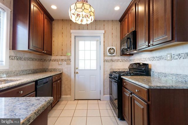 561 BELLEVUE AVE, Penndel, PA 19047