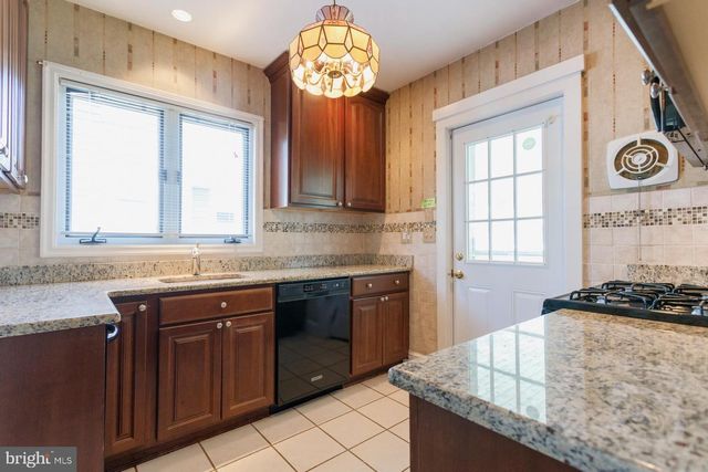 561 BELLEVUE AVE, Penndel, PA 19047