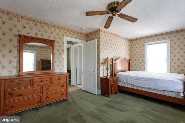 561 BELLEVUE AVE, Penndel, PA 19047