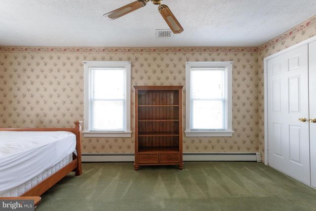 561 BELLEVUE AVE, Penndel, PA 19047