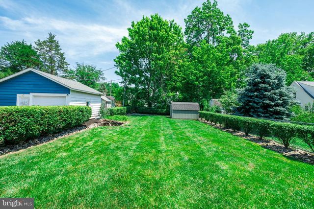 561 BELLEVUE AVE, Penndel, PA 19047