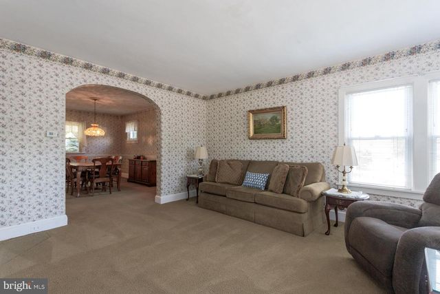 561 BELLEVUE AVE, Penndel, PA 19047
