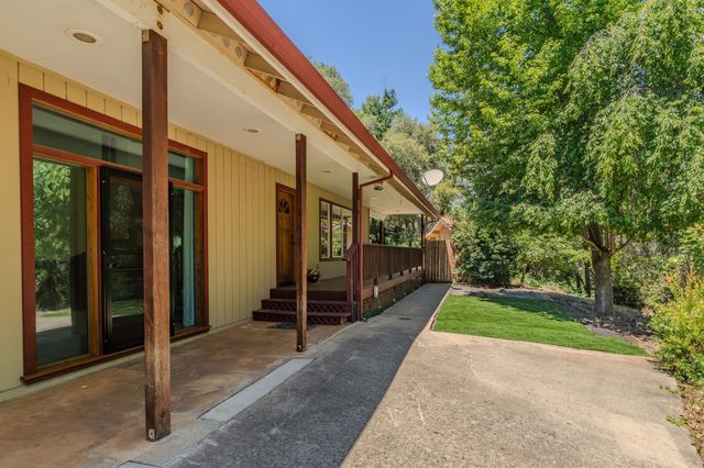 17000 Nina Ln, Fiddletown, CA 95629