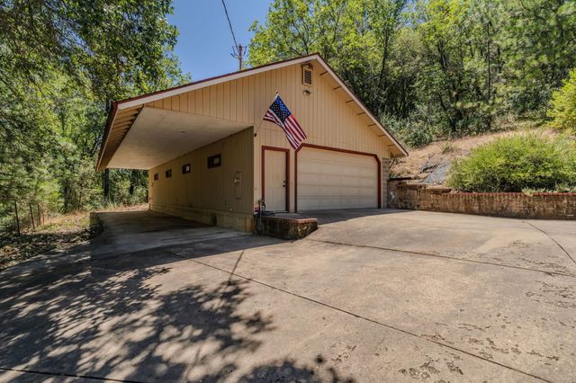 17000 Nina Ln, Fiddletown, CA 95629