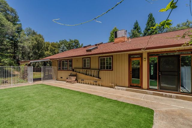 17000 Nina Ln, Fiddletown, CA 95629