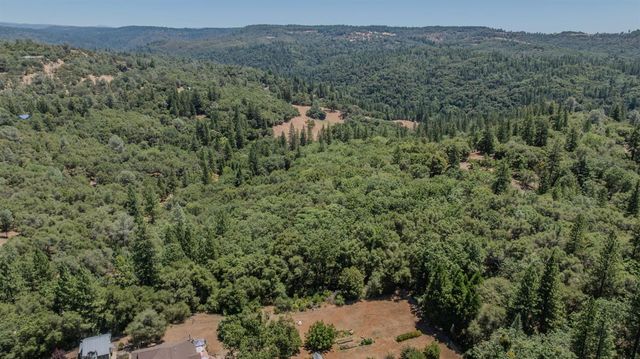 17000 Nina Ln, Fiddletown, CA 95629