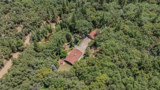 17000 Nina Ln, Fiddletown, CA 95629