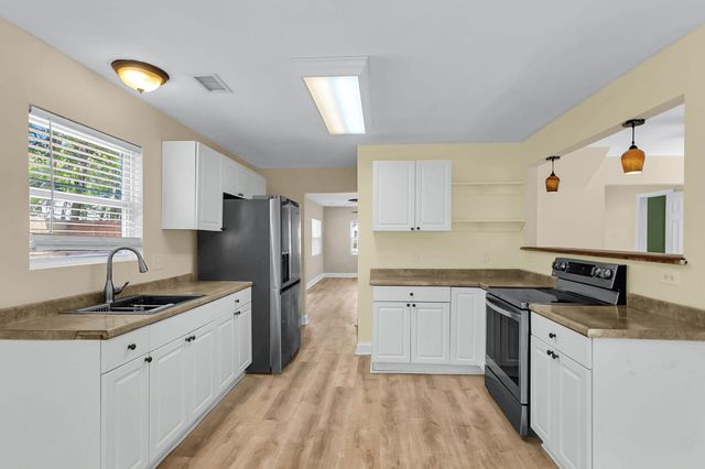 2407 Castlereagh Road, Charleston, SC 29414