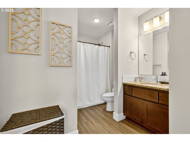 16825 CHULA VISTA Ave, Sandy, OR 97055