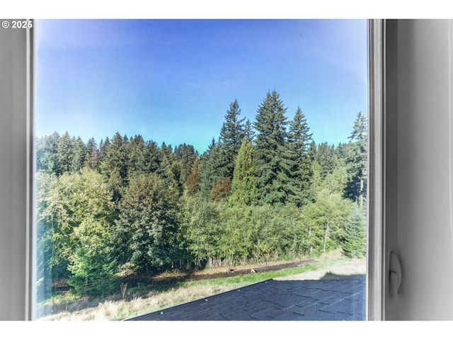 16825 CHULA VISTA Ave, Sandy, OR 97055