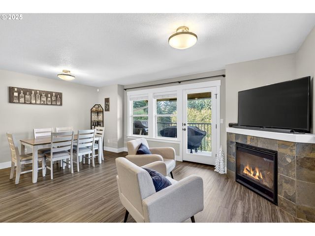 16825 CHULA VISTA Ave, Sandy, OR 97055