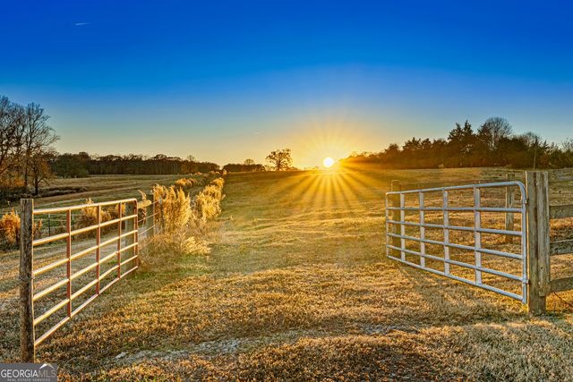 1866 WHIPPOORWILL Trail, Hartwell, GA 30643