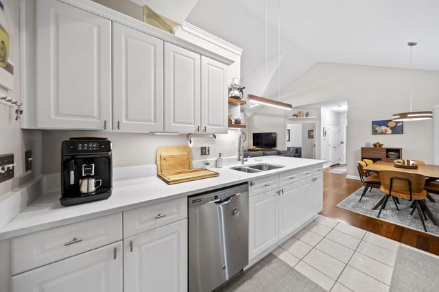 215 Ironclad Drive, Columbus, OH 43213