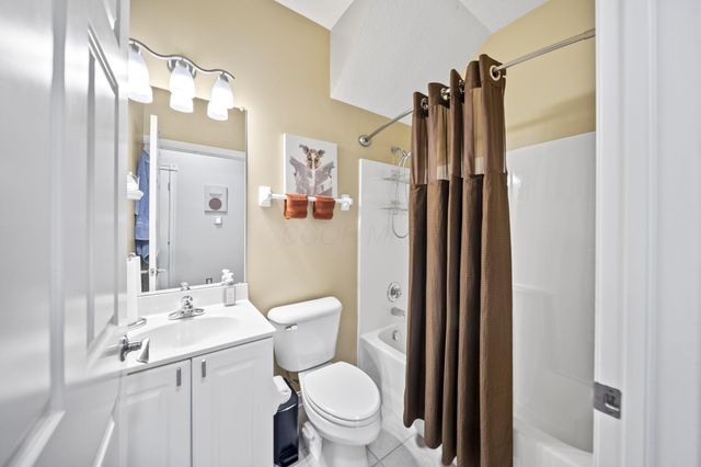 215 Ironclad Drive, Columbus, OH 43213