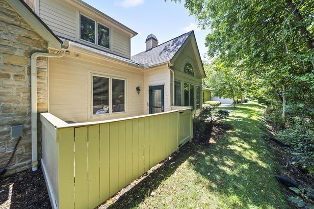 215 Ironclad Drive, Columbus, OH 43213
