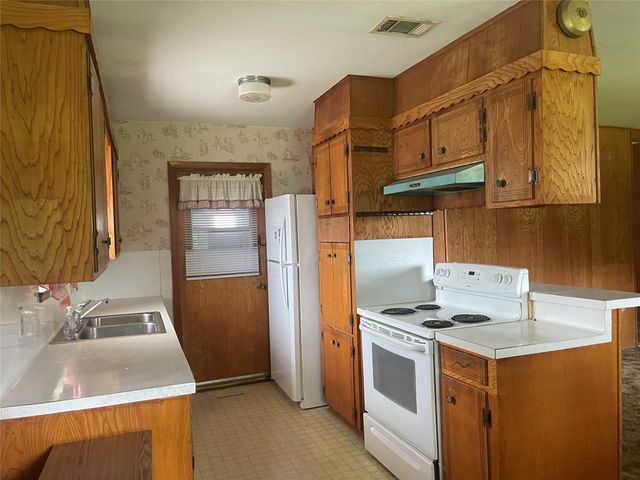 2324 14th Avenue N, Texas City, TX 77590