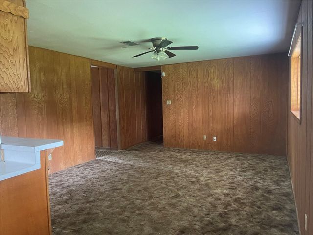 2324 14th Avenue N, Texas City, TX 77590