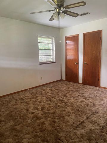 2324 14th Avenue N, Texas City, TX 77590
