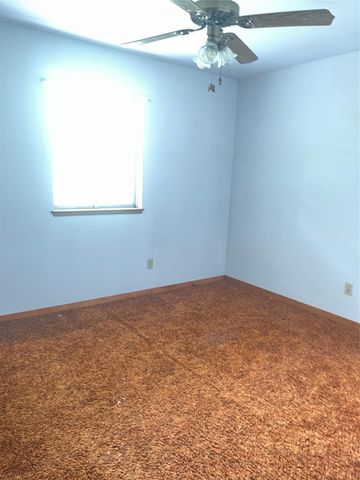 2324 14th Avenue N, Texas City, TX 77590