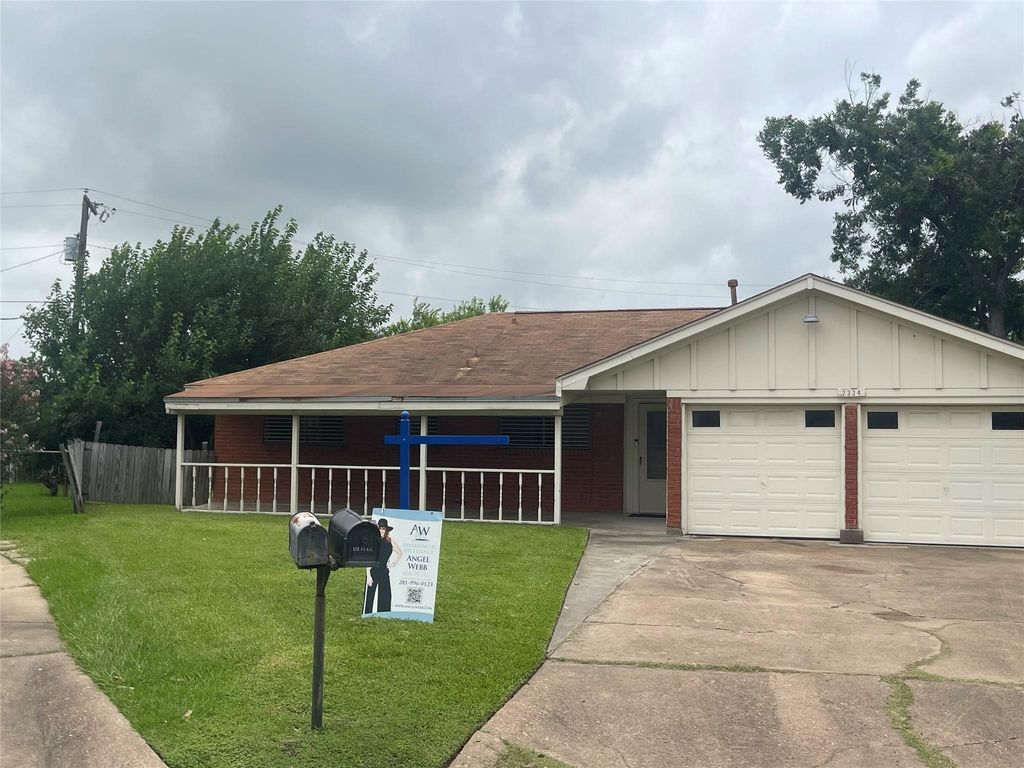 2324 14th Avenue N, Texas City, TX 77590
