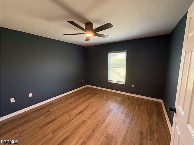 1417 NE 4th PL, Cape Coral, FL 33909