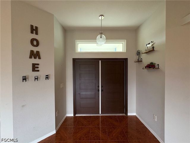 1417 NE 4th PL, Cape Coral, FL 33909