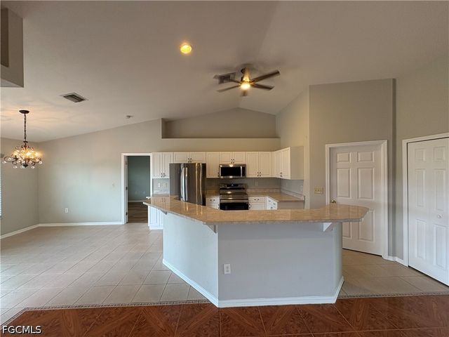 1417 NE 4th PL, Cape Coral, FL 33909